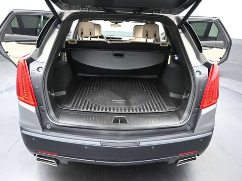 Used 2019 Cadillac XT5 AWD image 28