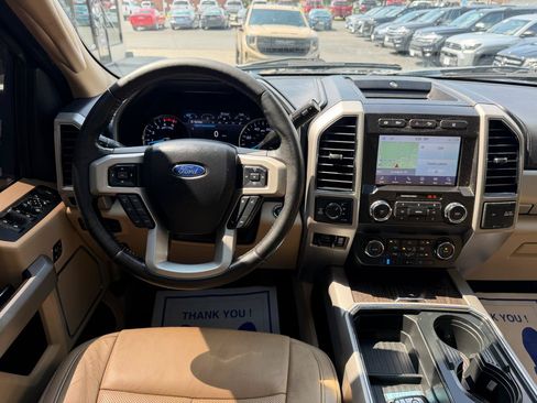 Used 2020 Ford F250 Lariat w/ Lariat Ultimate Package AWD/4WD image 12