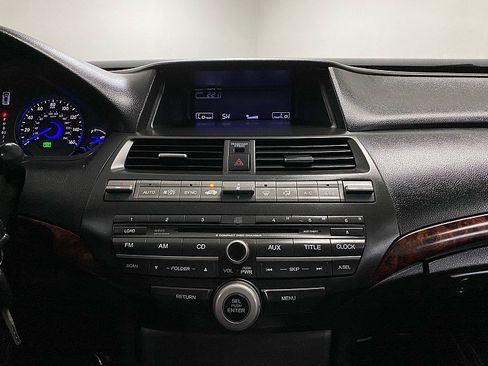 Used 2012 Honda Crosstour EX image 20