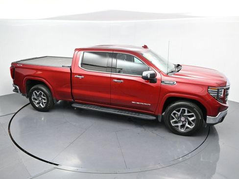 Used 2023 GMC Sierra 1500 SLT w/ SLT Convenience Package AWD/4WD image 41