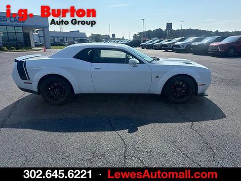 Used 2019 Dodge Challenger R/T Scat Pack w/ Widebody Package RWD image 2