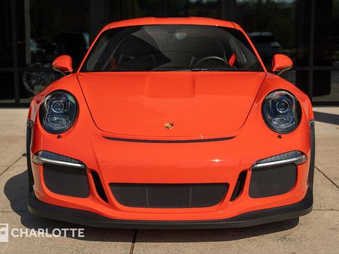 Used 2016 Porsche 911 GT3 RS w/ Painted Interior Package RWD image 4