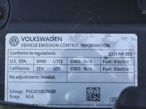 Used 2023 Volkswagen ID.4 S RWD image 27