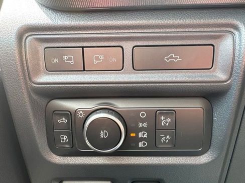 Used 2022 Ford F150 Platinum w/ Equipment Group 701A High AWD/4WD image 18
