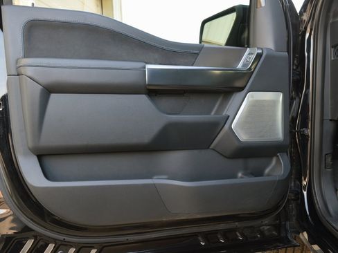 Used 2024 Ford F150 Platinum image 33