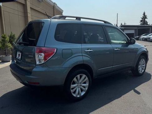 Used 2013 Subaru Forester 2.5X Premium w/ All-Weather Pkg AWD/4WD image 7