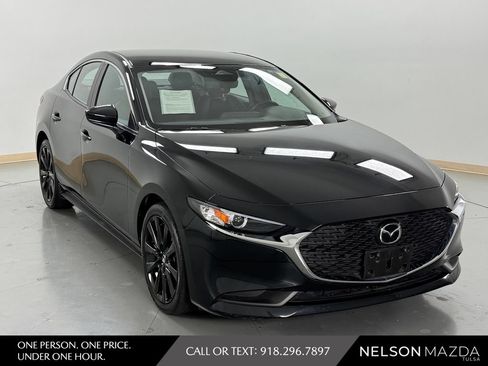Certified 2025 MAZDA MAZDA3 s FWD image 4