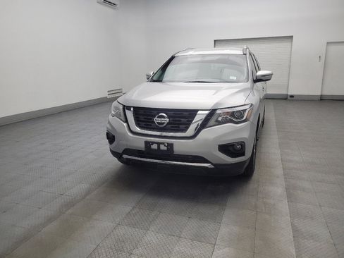 Used 2019 Nissan Pathfinder SV image 15