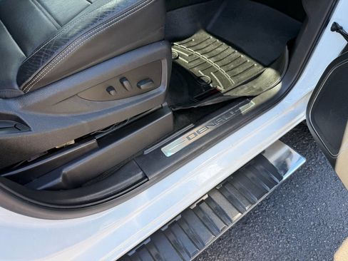 Used 2016 GMC Sierra 1500 Denali w/ Enhanced Driver Alert Package AWD/4WD image 28