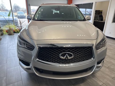 Used 2020 INFINITI QX60 Luxe w/ Essential Package image 4