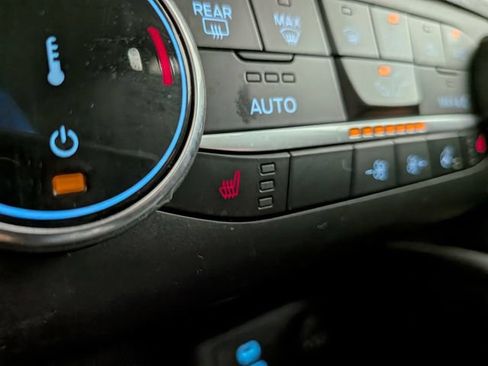 Used 2023 Ford Escape Active AWD/4WD image 7