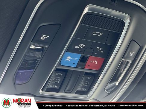 Used 2024 Jeep Grand Cherokee L Altitude AWD/4WD image 27
