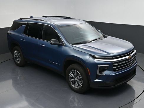 Certified 2026 Chevrolet Traverse LT w/ Enhanced Driving Package FWD image 50