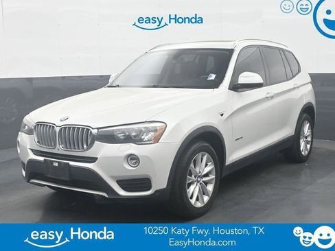 Used 2017 BMW X3 sDrive28i image 1