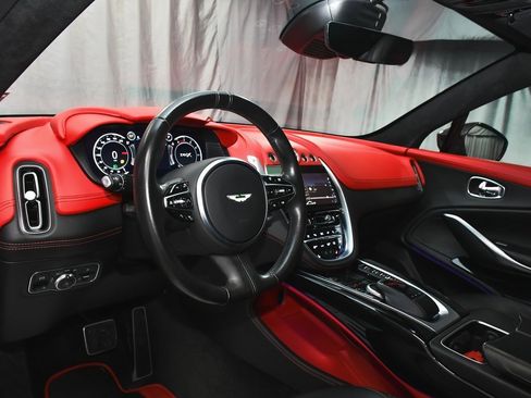 Used 2021 Aston Martin DBX Base image 21
