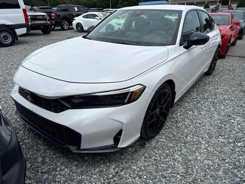 Used 2025 Honda Civic Sport image 1