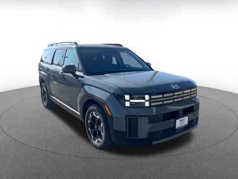 Used 2025 Hyundai Santa Fe SEL image 1