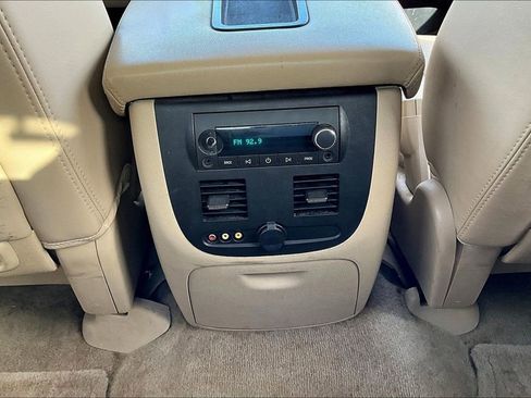 Used 2013 Chevrolet Avalanche LTZ image 34