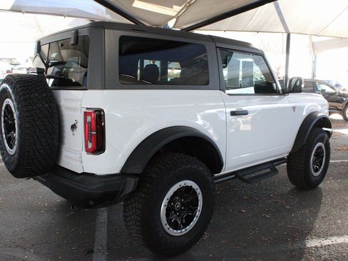 Used 2023 Ford Bronco Badlands w/ Sasquatch Package image 15
