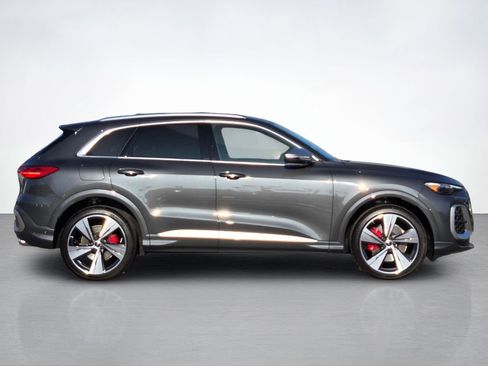 New 2025 Audi SQ5 Premium Plus AWD/4WD image 7