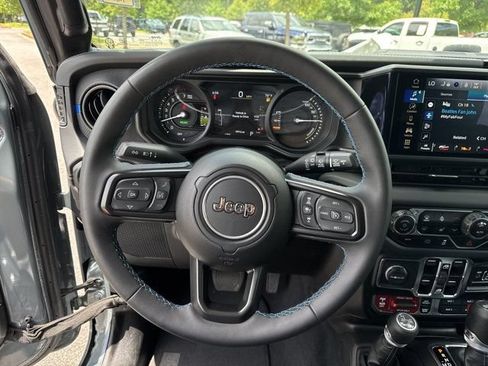 Certified 2025 Jeep Wrangler Unlimited Rubicon 4xe w/ Safety Group AWD/4WD image 23
