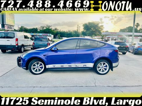 Used 2023 Tesla Model Y AWD image 4