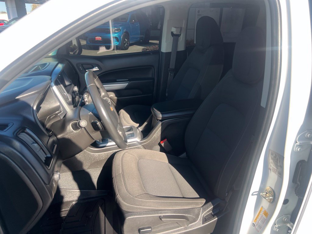 Used 2022 Chevrolet Colorado LT w/ Chrome Appearance Package RWD image 19