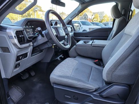 Used 2022 Ford F150 XLT image 19