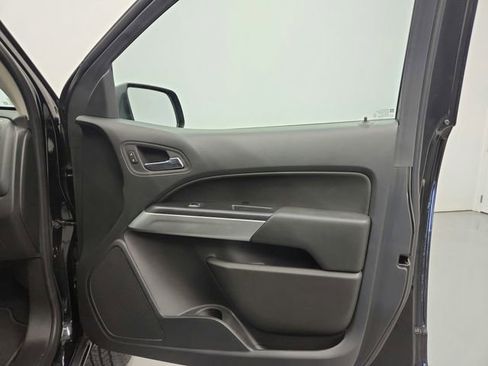 Used 2022 Chevrolet Colorado LT w/ LT Convenience Package RWD image 30