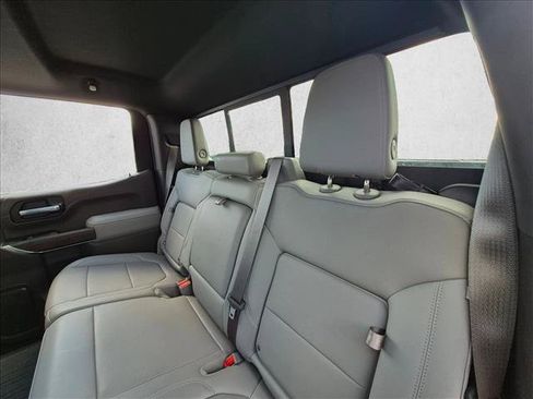 Used 2022 GMC Sierra 1500 SLT RWD image 11