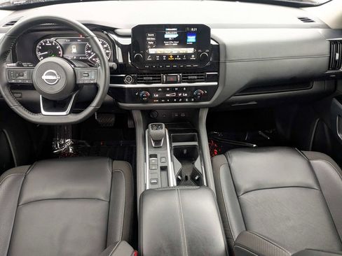 Used 2024 Nissan Pathfinder SL w/ Cargo Package FWD image 16