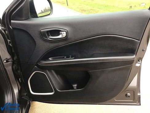 Used 2020 Jeep Compass Latitude w/ Popular Equipment Group image 20