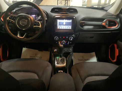 Used 2018 Jeep Renegade Sport w/ Power & Air Group AWD/4WD image 16