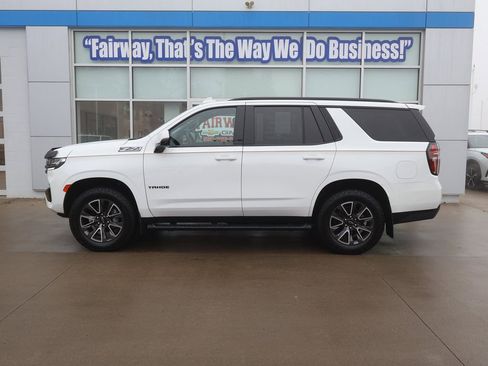 Certified 2022 Chevrolet Tahoe Z71 w/ Luxury Package AWD/4WD image 5
