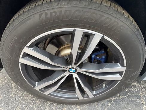 Used 2024 BMW X7 xDrive40i w/ M Sport Package image 7