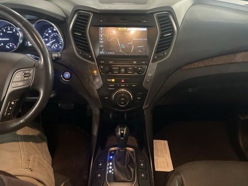 Used 2018 Hyundai Santa Fe Sport image 22
