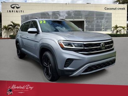 Used 2022 Volkswagen Atlas SE w/ Panoramic Sunroof Package