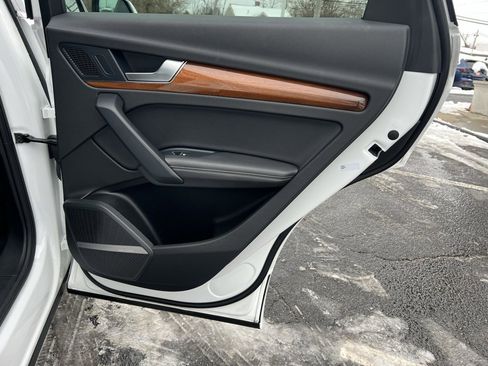 Used 2022 Audi Q5 2.0T Premium Plus w/ Premium Plus Package image 26