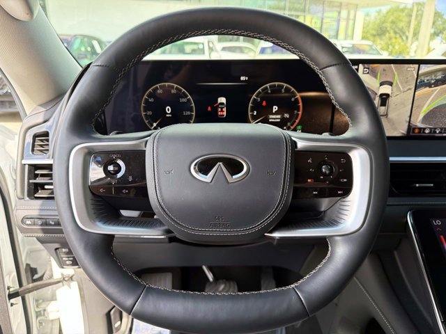 Used 2025 INFINITI QX80 Sensory AWD/4WD image 26