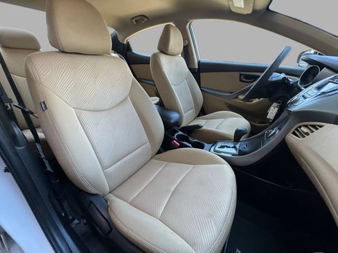 Used 2013 Hyundai Elantra GLS FWD image 35