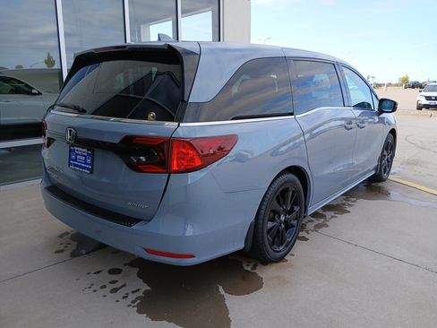Used 2023 Honda Odyssey Sport image 6