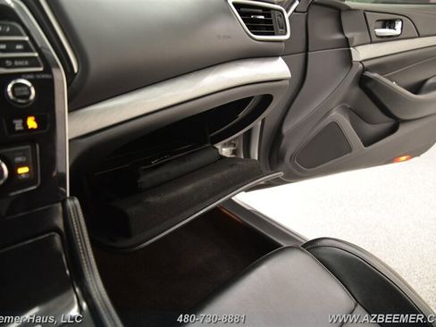 Used 2018 Nissan Maxima 3.5 SV image 32