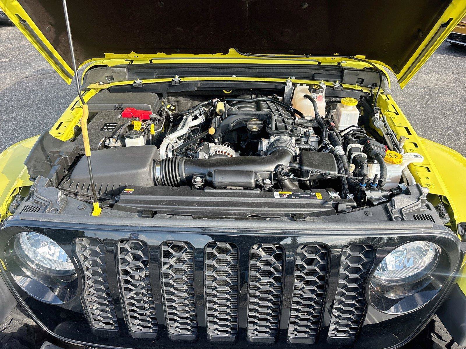 Used 2023 Jeep Gladiator Sport AWD/4WD image 34