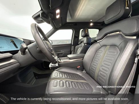 Used 2022 Rivian R1T Adventure image 11