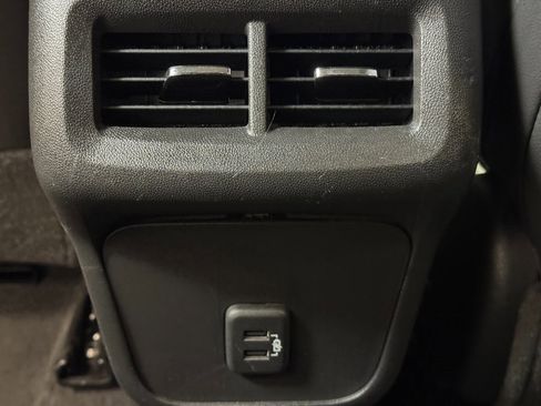 Used 2020 Chevrolet Equinox Premier image 19