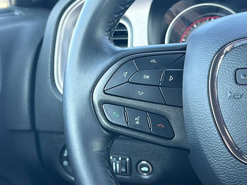 Used 2023 Dodge Charger SXT image 28