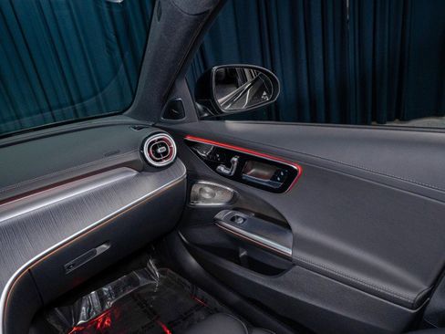 Certified 2025 Mercedes-Benz C 300 Sedan image 22