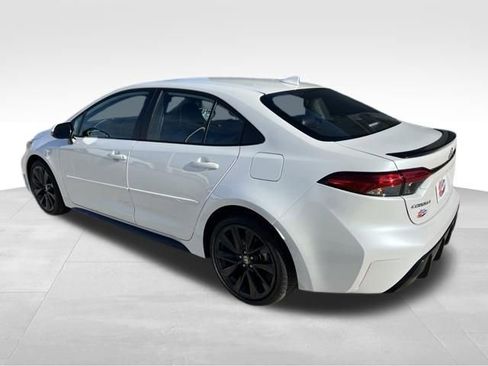 Used 2026 Toyota Corolla XSE FWD image 6