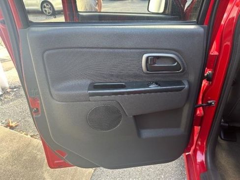 Used 2005 Chevrolet Colorado LS RWD image 22