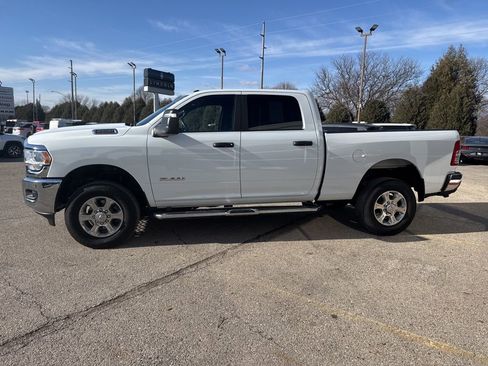 Used 2024 RAM 2500 Big Horn w/ Bed Utility Group image 4